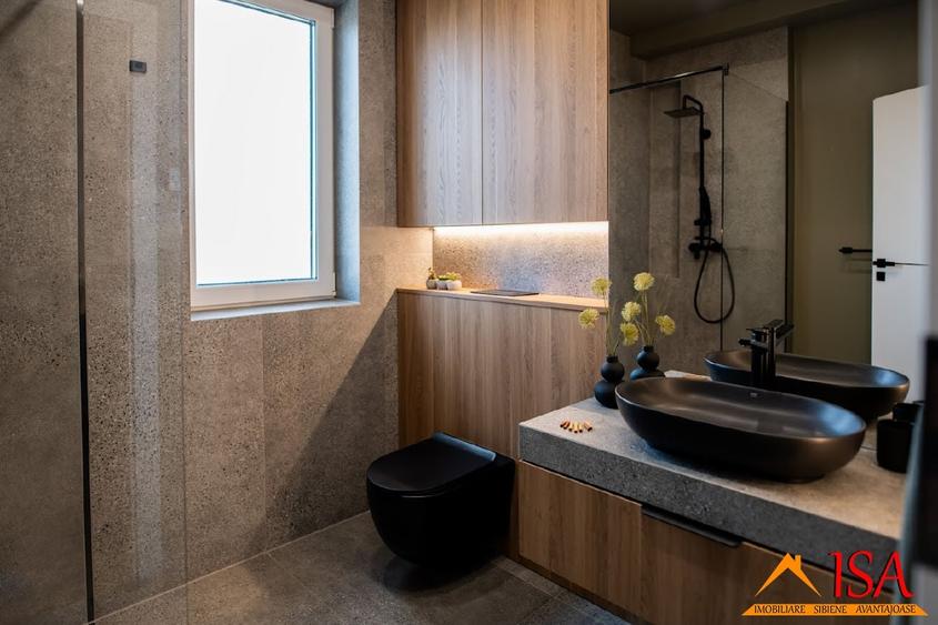 Apartament cu 3 camere decomandat în Lazaret