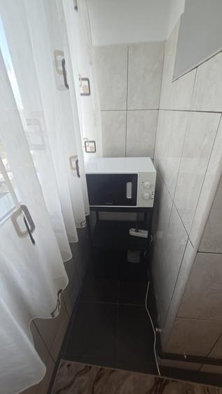 Garsonieră decomandată, mobilată în Dristor