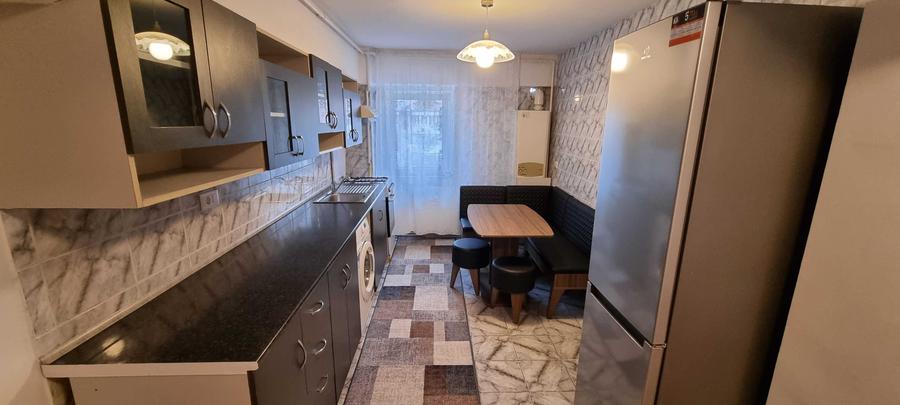 Apartament cu 2 camere decomandat în Exterior Vest
