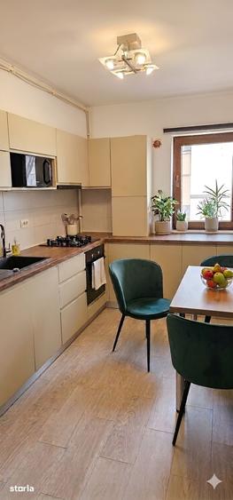 Apartament cu 3 camere decomandat în Băneasa
