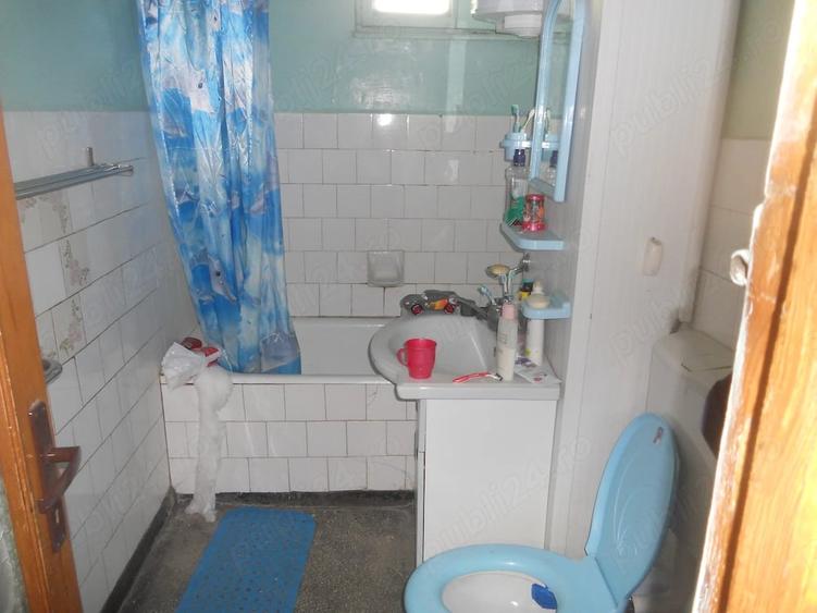 Apartament cu 3 camere decomandat în Dărmănești