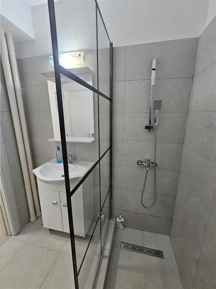 Apartament cu 2 camere semidecomandat, mobilat în Dorobanți