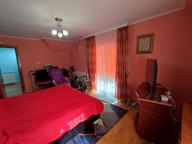 Casă individuală cu 4 camere cu Garaj în Lunca Mare