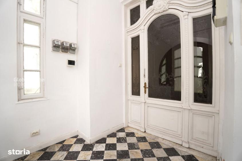 Casă cu 4 camere în Central