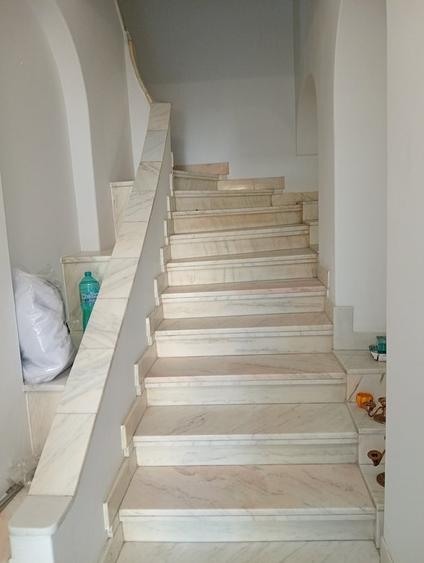 Casă cu 5 camere cu Teren 275 Mp în Tineretului