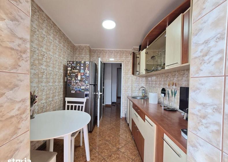Apartament cu 2 camere decomandat, mobilat în Micro 17
