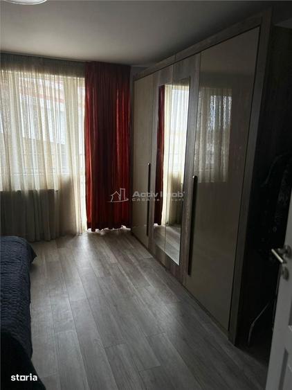 Casă cu 4 camere cu Teren 500 Mp în Central