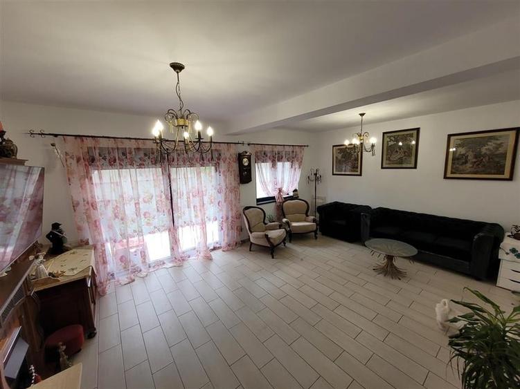 Casa moderna tip triplex 4 camere zona Selimbar - 1