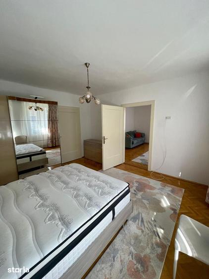 Apartament cu 2 camere decomandat în Centrul Istoric