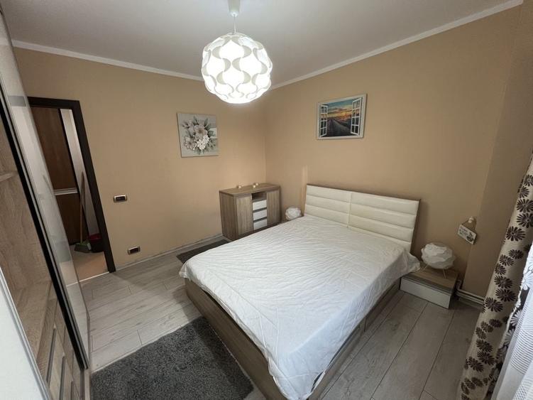 Apartament cu 2 camere decomandat în Panduri