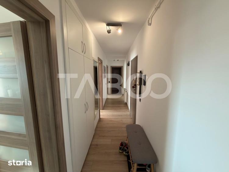 Apartament cu 4 camere decomandat în Șelimbăr