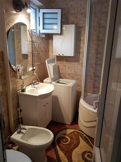 Apartament cu 2 camere decomandat în Radu Negru