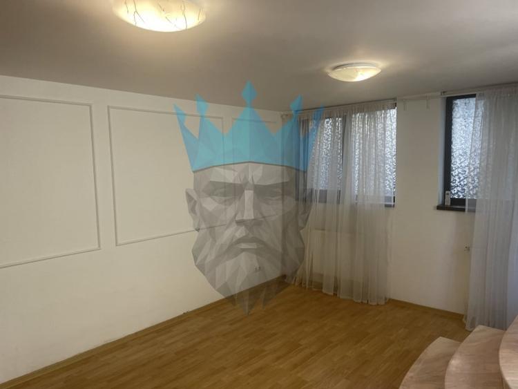 Spațiu comercial, de 79 mp, în Moșilor