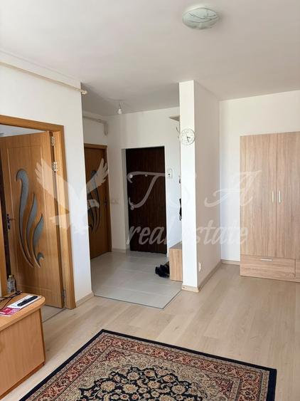 Apartament cu 2 camere semidecomandat, mobilat în Sud-Vest