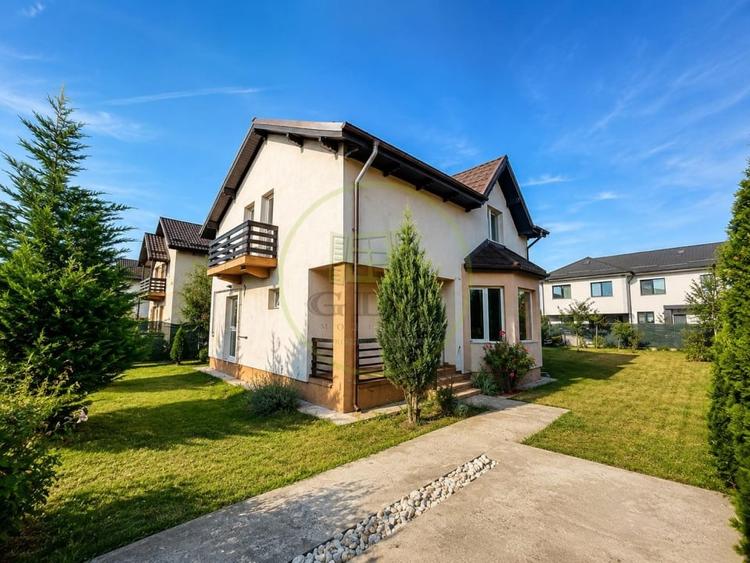 Casă individuală cu 4 camere cu Canalizare în Corbeanca