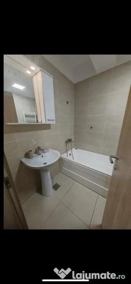 Garsonieră în Apărătorii Patriei