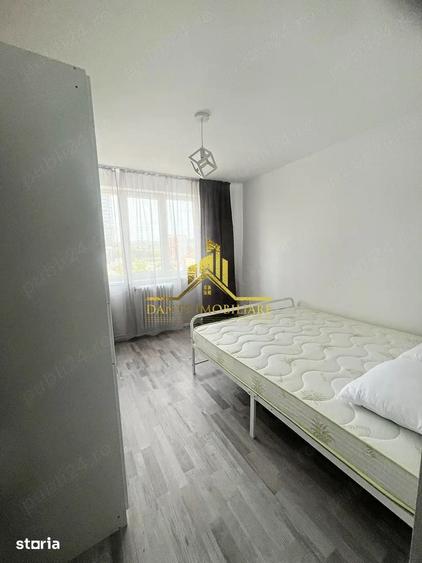 Apartament cu 3 camere semidecomandat în Mărăști