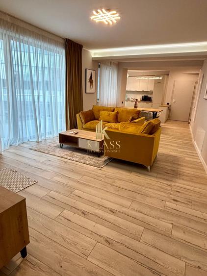 Apartament cu 3 camere, mobilat în Victoriei