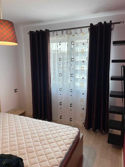 Apartament cu 2 camere decomandat în Băneasa