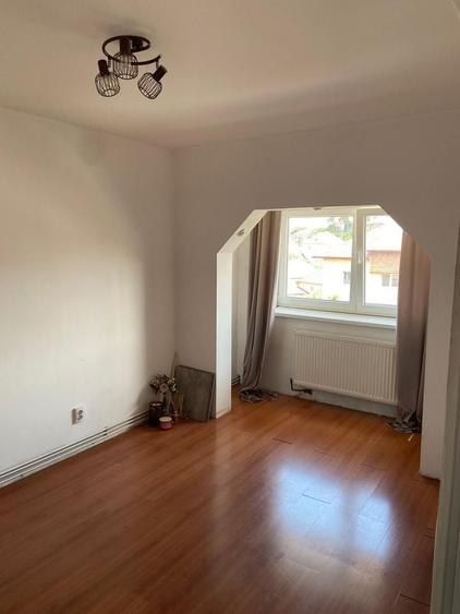 Apartament cu 2 camere decomandat în Ștrand
