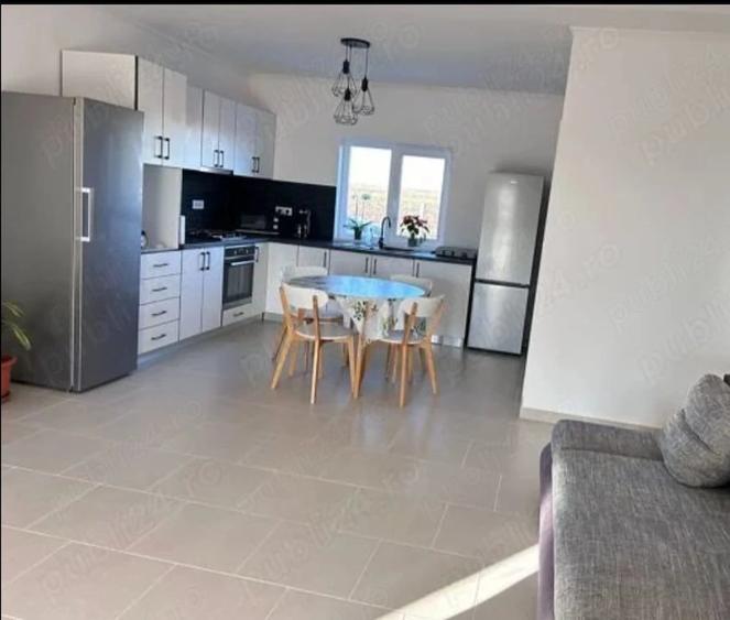 Casă cu Teren 670 Mp în Giarmata
