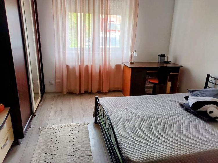 Casă cu 1 camere cu Canalizare în Lunei