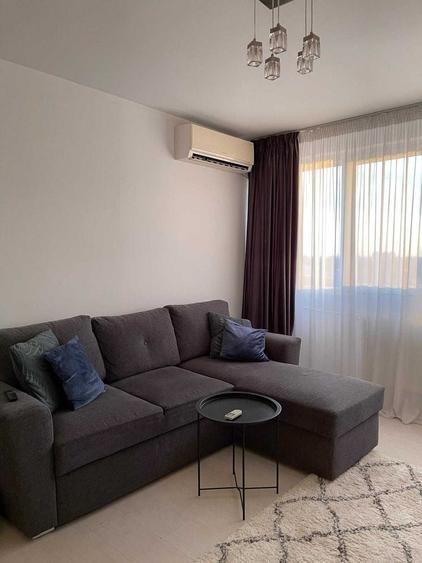 Apartament cu 2 camere decomandat în Eroii Revoluției