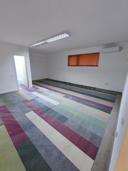 Spațiu comercial, de 85 mp, în Florești