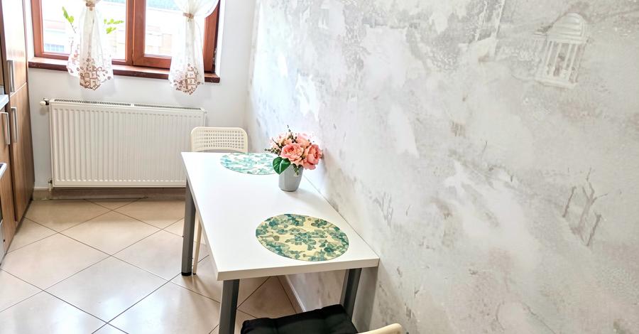 Apartament cu 2 camere decomandat în Jiului