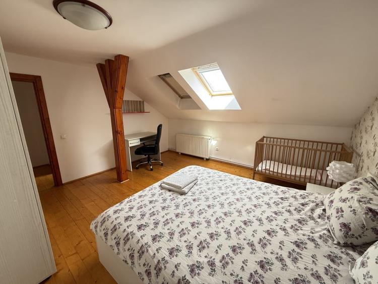 Apartament cu 3 camere decomandat, mobilat în Bălcescu