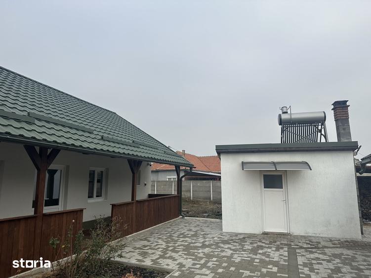 Casă cu 5 camere cu Teren 3885 Mp în Vermeș
