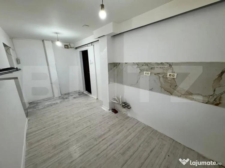 Apartament cu 4 camere decomandat în Valea Rosie