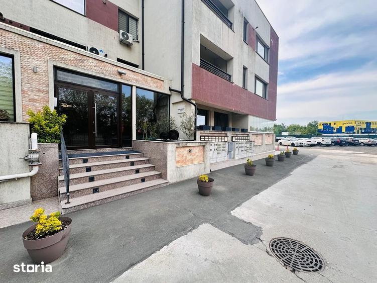 Apartament cu 3 camere semidecomandat, mobilat în Dămăroaia