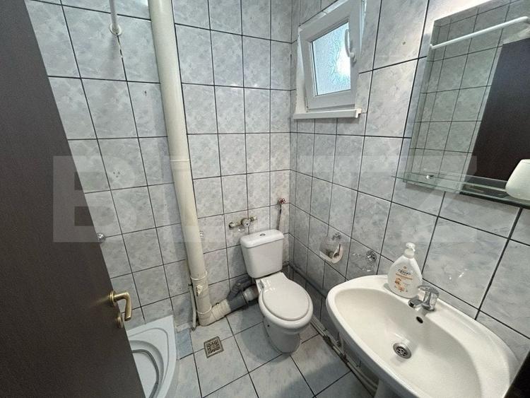 Apartament cu 4 camere decomandat, mobilat în Cetate