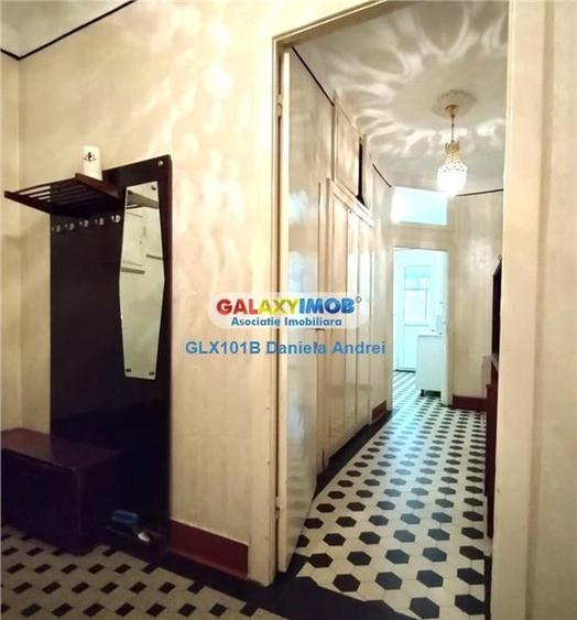 Apartament cu 4 camere semidecomandat, mobilat în Calea Plevnei