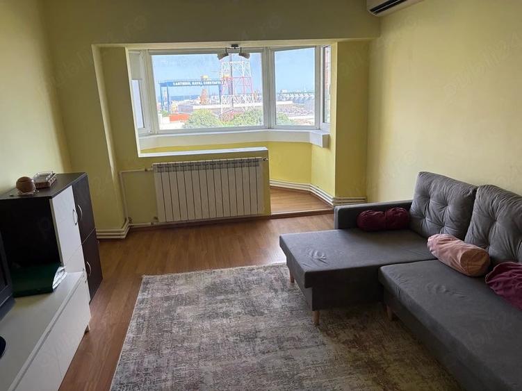 Apartament cu 3 camere decomandat în Gara