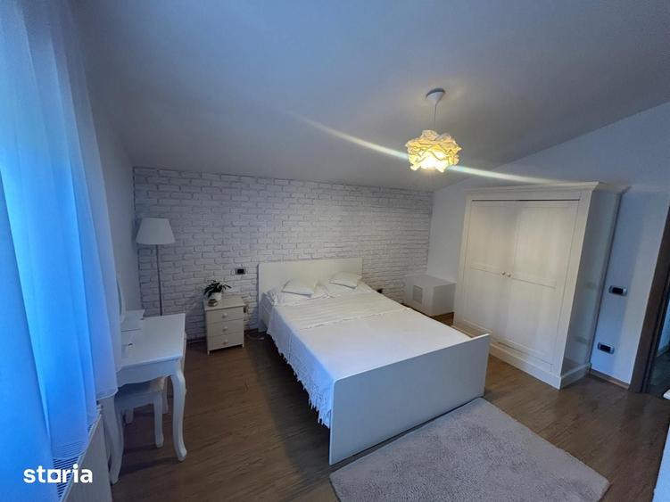 Casă cu 5 camere cu Teren 325 Mp în Central
