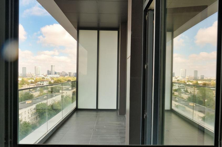 Apartament cu 4 camere decomandat în Barbu Văcărescu