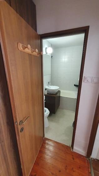 Apartament cu 2 camere semidecomandat, mobilat în Vitan