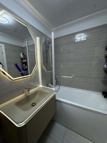 Apartament cu 2 camere semidecomandat în Central