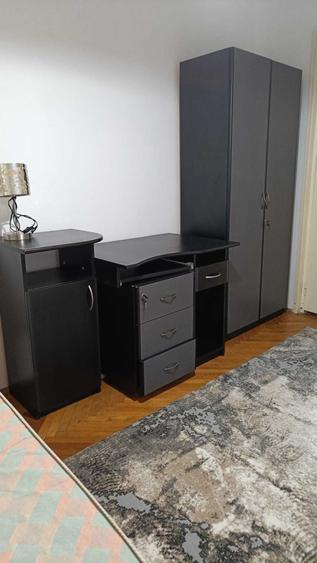 Apartament cu 3 camere decomandat în Tudor