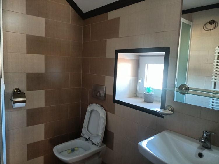 Casă cu 2 camere cu Teren 235 Mp în Central