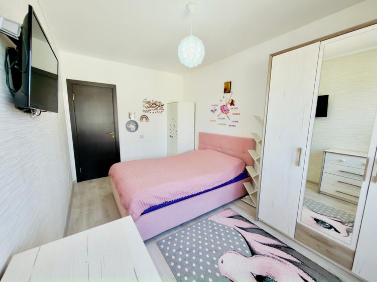 Apartament cu 2 camere semidecomandat, mobilat în Sânpetru