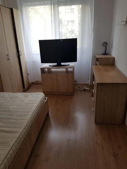 Apartament cu 3 camere decomandat, mobilat în Drumul Taberei