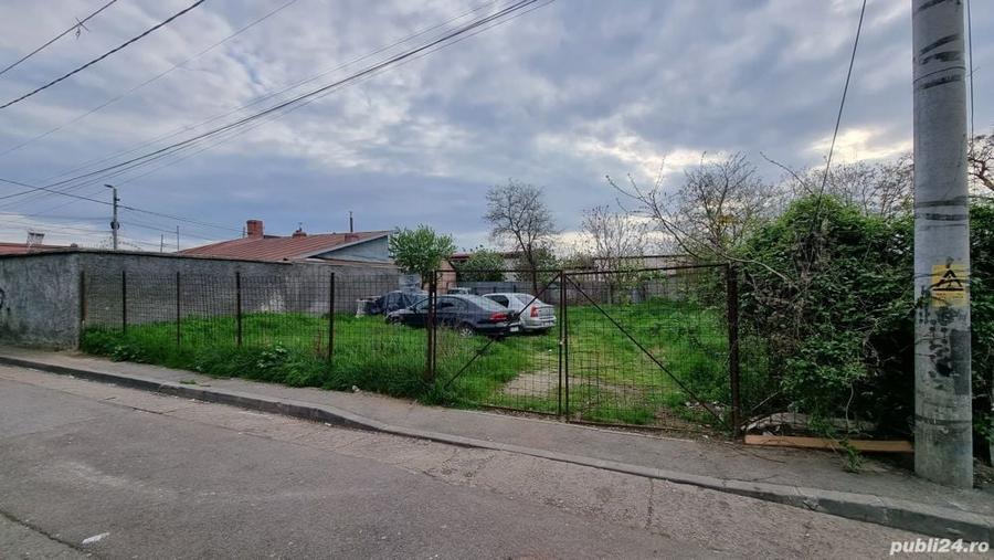 Teren de 411 mp, în Lacul Tei