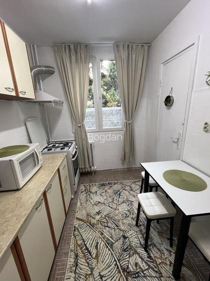 Inchiriez apartament 2 camere Berceni