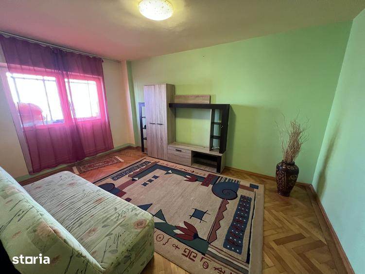 Apartament cu 2 camere decomandat în Mihai Viteazul