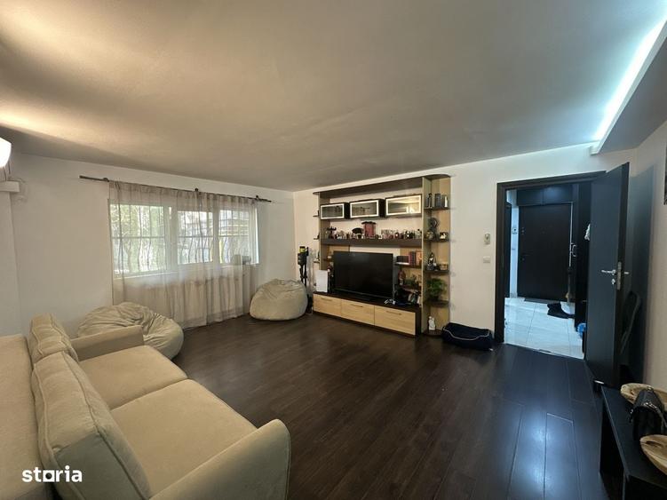 Apartament cu 3 camere în Tudor Vladimirescu