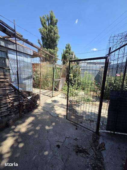 Casă cu 4 camere cu Teren 500 Mp în Radu Negru