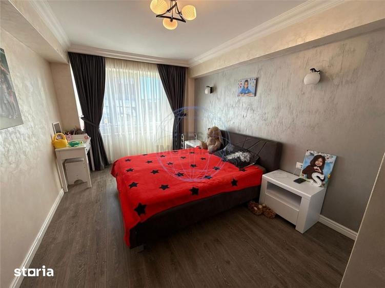 Apartament cu 4 camere decomandat în Ultracentral